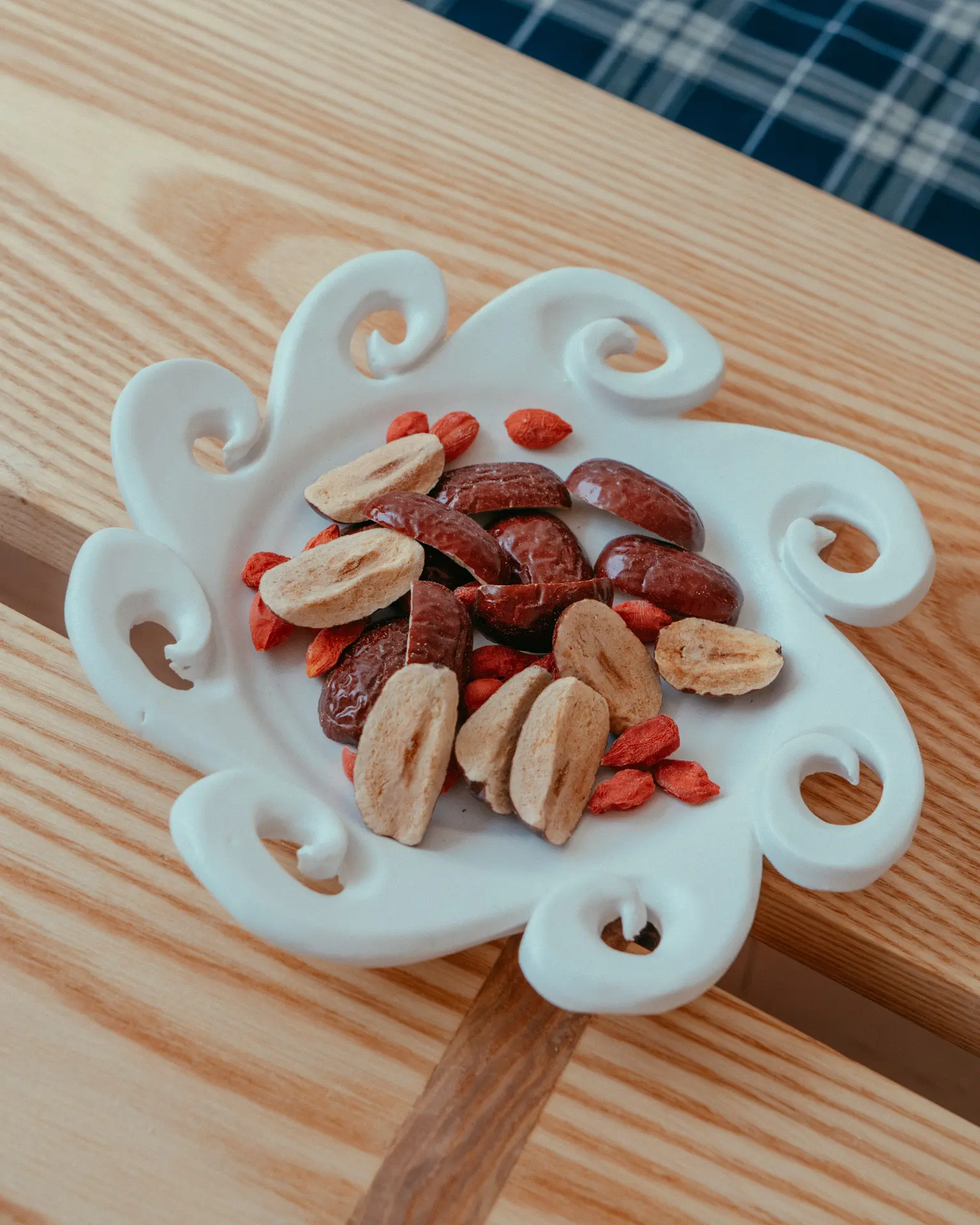 Crunchy Jujube & Goji Berries